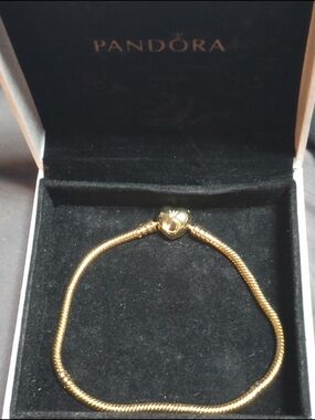 Pandora Gold Heart Clasp Snake Chain Bracelet - Shiny Gold